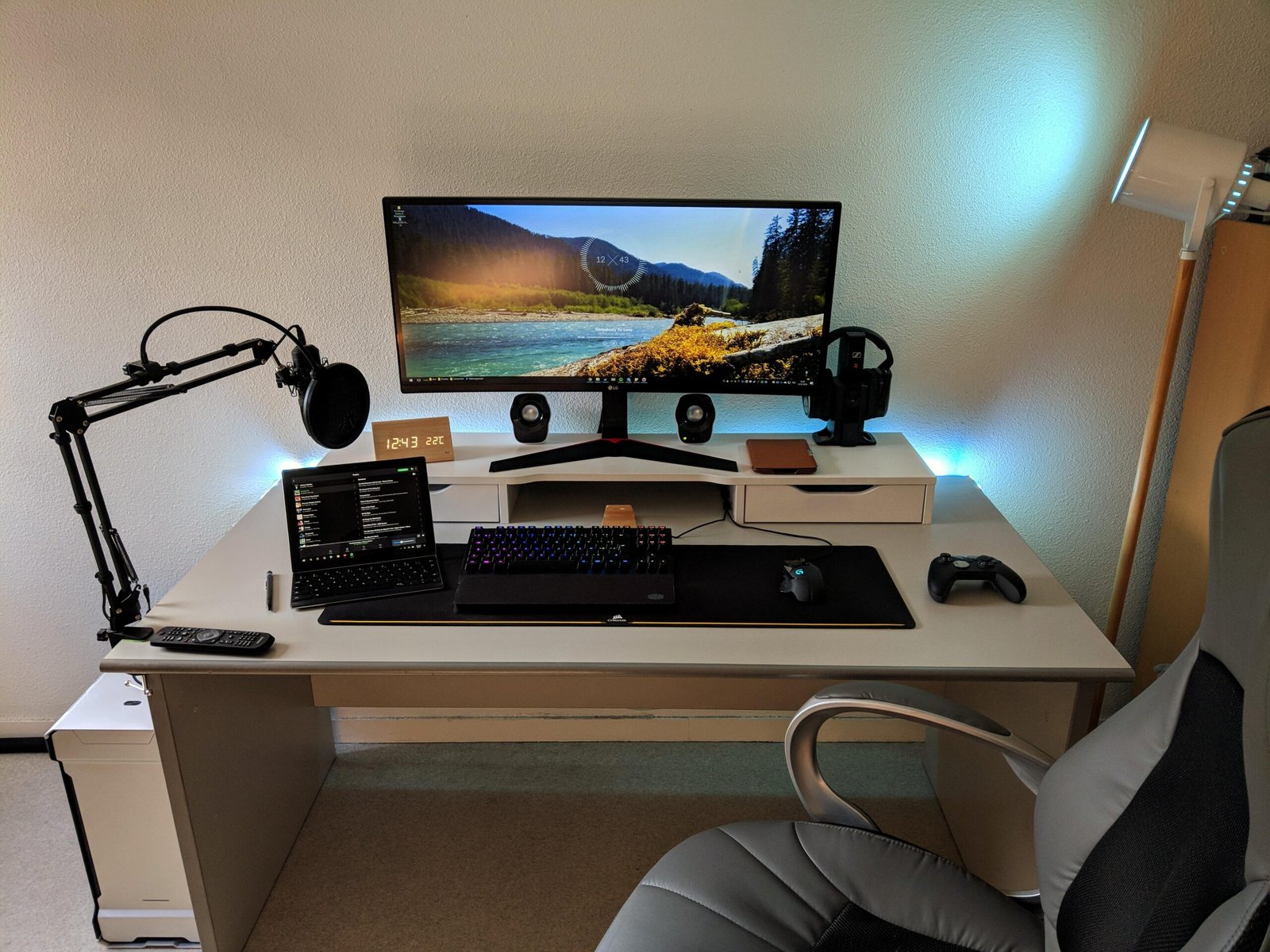 Monitor Arms and Adjustable Stands